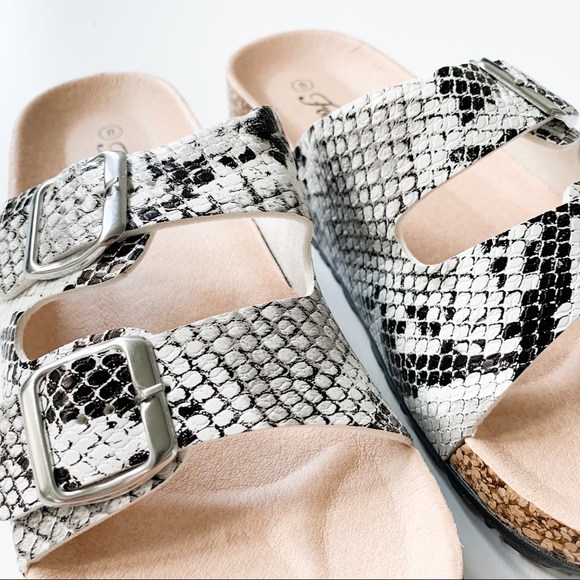 Forever Snake Print Sandals - Picture 5 of 7